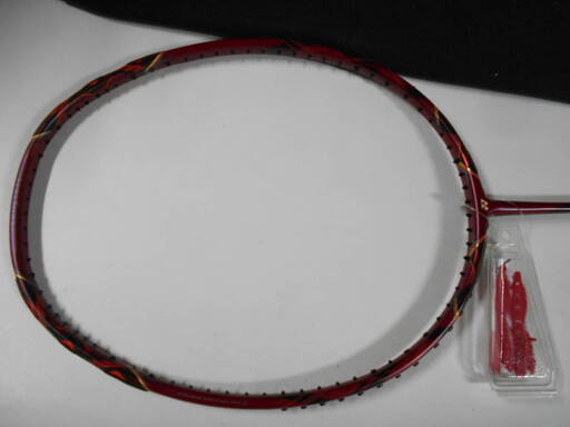 バドミントンラケット　YONEX VOLTRIC80 E-tune　3U5 新品