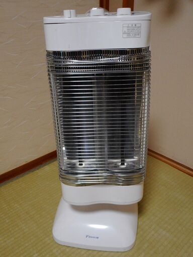 ダイキン DAIKIN 遠赤外線ストーブ セラムヒート ERFT11MS 2012年製