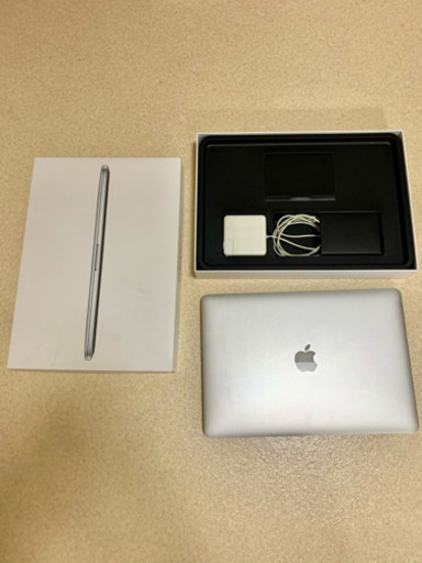 MacBook  pro 2013 15インチ i7 メモリ8GB 充電回線少ない