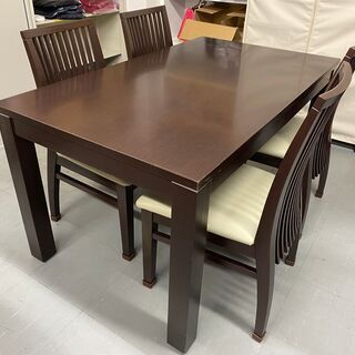 ニトリ　４人掛けダイニングテーブルセット　中古