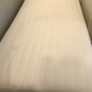 シングルベッド　脚付きマットレスの画像