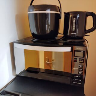 【定価¥20,418】アイリスオーヤマ電子レンジ 4合炊き炊飯器 電気ケトル【2020年3月購入】の画像
