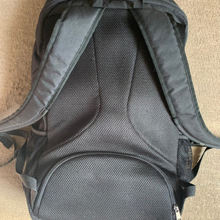 値下げします❗️asics リュック　約35Lの画像