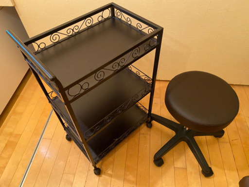 アンティークワゴン＆油圧式スツール