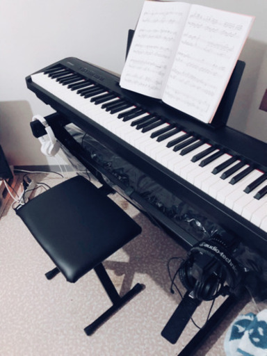 電子ピアノ　Roland FP30