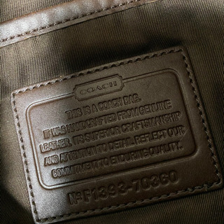 『最終価格』COACH トンプソン　ボディーバッグの画像