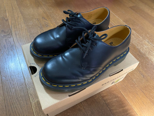 Dr.Martens 3ホール