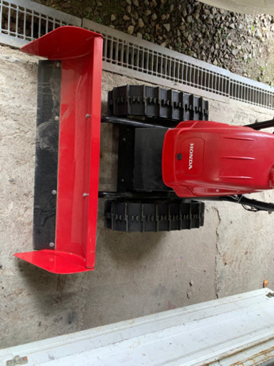 ホンダユキオス 除雪機　SB800 中古美品　売ります。