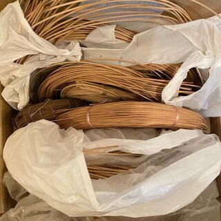 籐細工、藤工芸の材料、籐のつる差し上げます。
