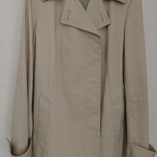 美品(ワールド)おしゃれなトレンチコート(ベージュ)の画像
