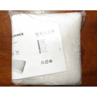 毛布　IKEA　１５０センチ２００センチ　ポリエステル１００％