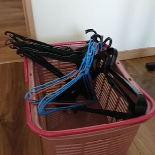 まとめ売り３④ 洗濯かご ハンガーセット