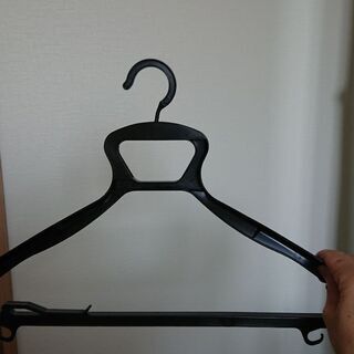 まとめ売り３④ 洗濯かご ハンガーセットの画像