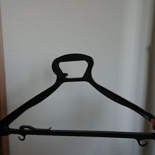 まとめ売り３④ 洗濯かご ハンガーセットの画像