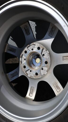 テリオスキッド用スタッドレス　175/80R15 社外アルミ付き　自宅まで取りに来ていただける方