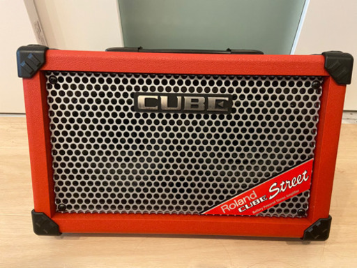 Roland CUBE street (赤) アンプ 定価¥50000(当時)¥40000→¥30000にお値下げしました
