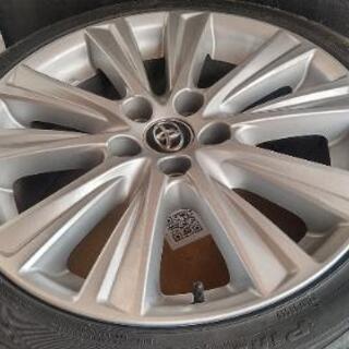 タイヤ　アルミホイール　215/45 ZR18 93 Wの画像