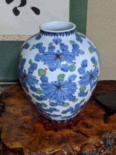 花瓶　陶器　ブルー花柄