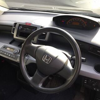 【コミコミ価格】フリード　パワースライドドア　オートマ　車検R4年7月22 ♪6973の画像