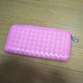 ピンク色 ノーブランド財布の画像