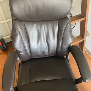 オフィスチェアー¥5,000 (美品)の画像