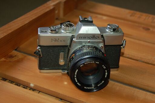 Minolta ミノルタ　SR101 ボディ ＋　MC Rokkor 50mm F1.7 ビンテージ　昭和レトロ（研究用カメラ）