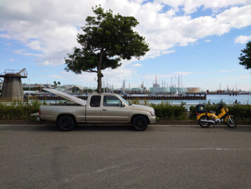 ハイラックス　トノカバー