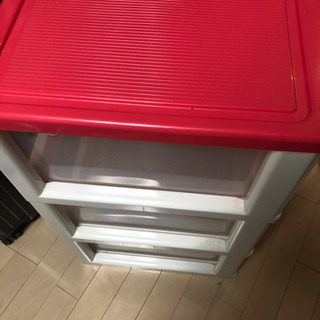 3段クリア衣装ケースの画像