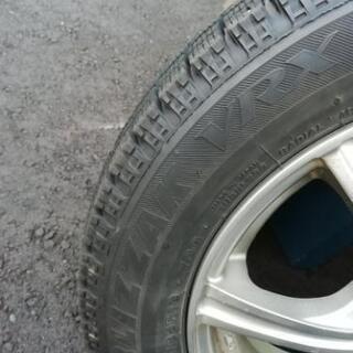 商談中スタッドレスタイヤ・アルミ付き155/65 R13ブリザックVRX4本の画像