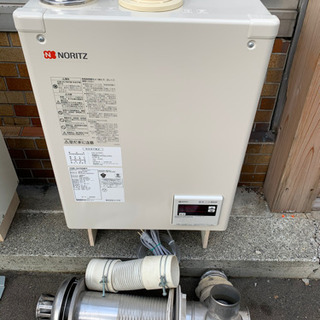 160☆ ノーリツ　石油給湯機　ボイラー　2018年製　壁掛け用...