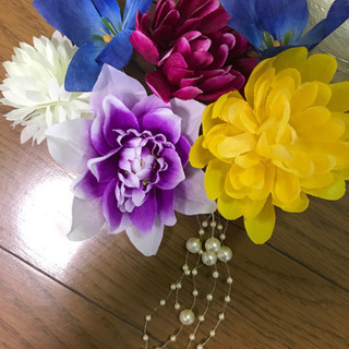 お花髪飾り！パールシャワー付き!!