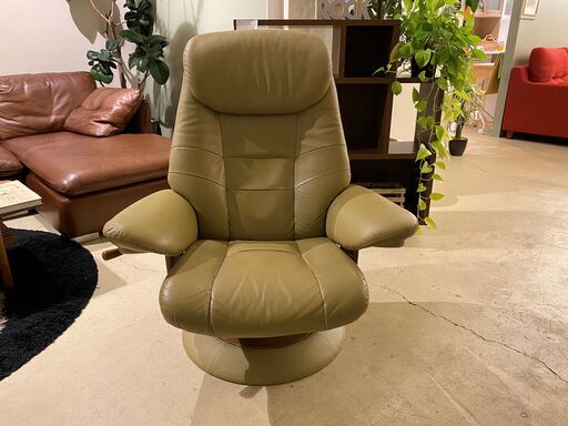 カリモク karimoku Chitano チターノ パーソナルチェア リクライナー ソファ 1Pソファ 本革 緑系 回転式 中古品
