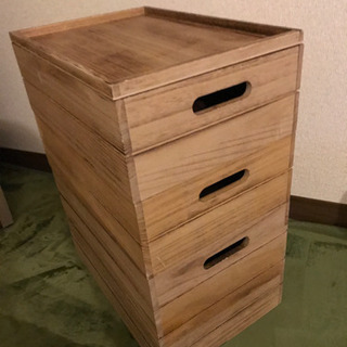 ニトリ木製BOXスタッキング可能。