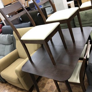 ニトリ 伸長式ダイニングテーブルセット イス4脚付き?自社配送時