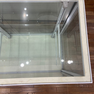【美品】ガラス商品棚の画像