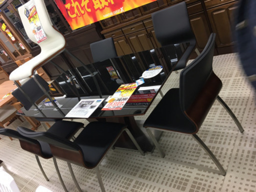 ダイニングテーブル