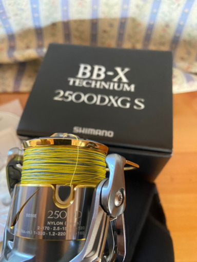シマノ15テクニウム2500DXG SUT 左ハンドル釣具