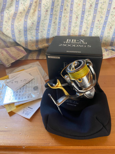 シマノ15テクニウム2500DXG SUT 左ハンドル釣具