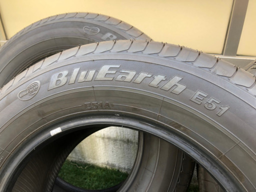 E51 215/65/R16 ❣️タイヤ❣️2019年製ほぼ未使用イボ付