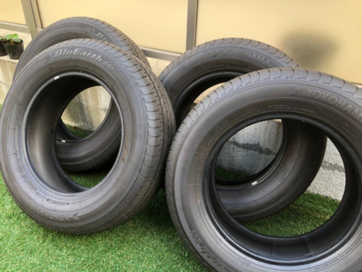 E51 215/65/R16 ❣️タイヤ❣️2019年製ほぼ未使用イボ付