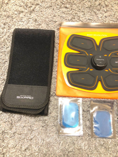 【美品・正規品】シックスパッド 腹筋用 アブズフィット2 新品ジェルシート付き 充電式