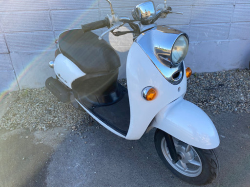 ☆ビーノ低燃費4スト☆バッテリー・タイヤ・シートなどなど新品(^^)色々整備して快調です☆ゆるきゃんにいかがでしょう？50cc原付スクーター☆