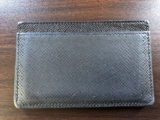 ルイヴィトン LOUIS VUITTON カードケース タイガ　 タイガレザー ブラック　定番人気