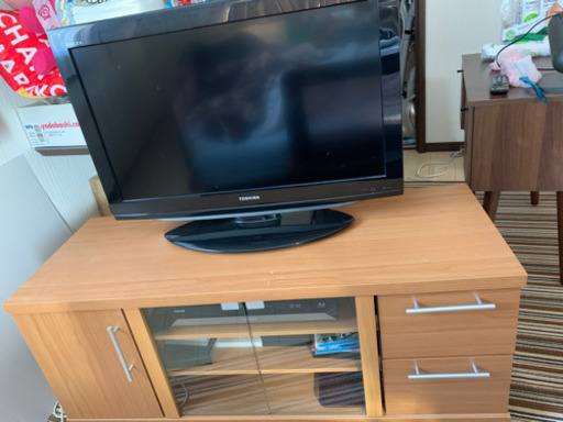 32型テレビ　Blu-rayレコーダー