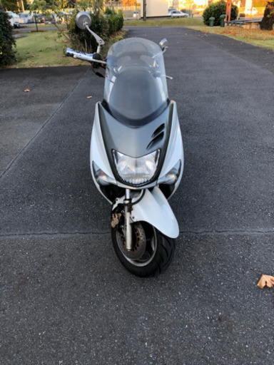 YAMAHA マジェスティ125  値下げしました。9.1万→8.5万 ＊5900km 低走行車　カスタム　好調　自賠責保険R4年8月