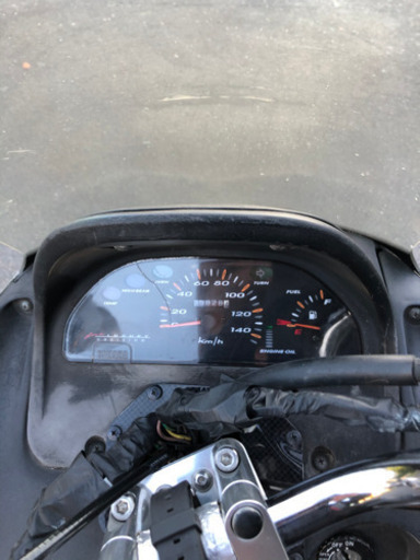 YAMAHA マジェスティ125  値下げしました。9.1万→8.5万 ＊5900km 低走行車　カスタム　好調　自賠責保険R4年8月