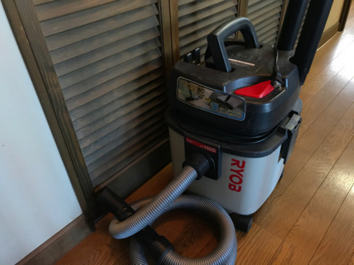 RYOBI 乾湿両用掃除機