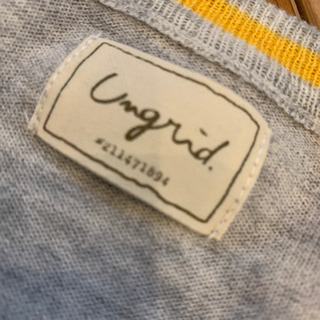 アングリッド　グレーカーディガン　の画像