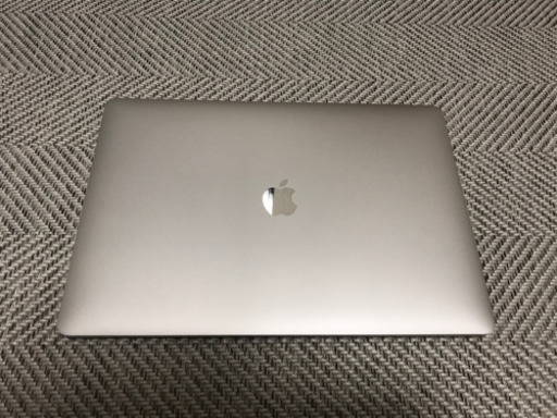 MacBook Pro 2019 15.4インチ 美品 充放電44回 おまけ多数有り