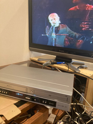 SHARP VHS/DVDデッキプレイヤー　DV-NC700 完動品　リモコン付